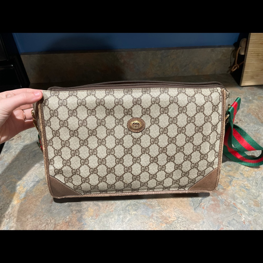 Authentic Gucci Cross Body